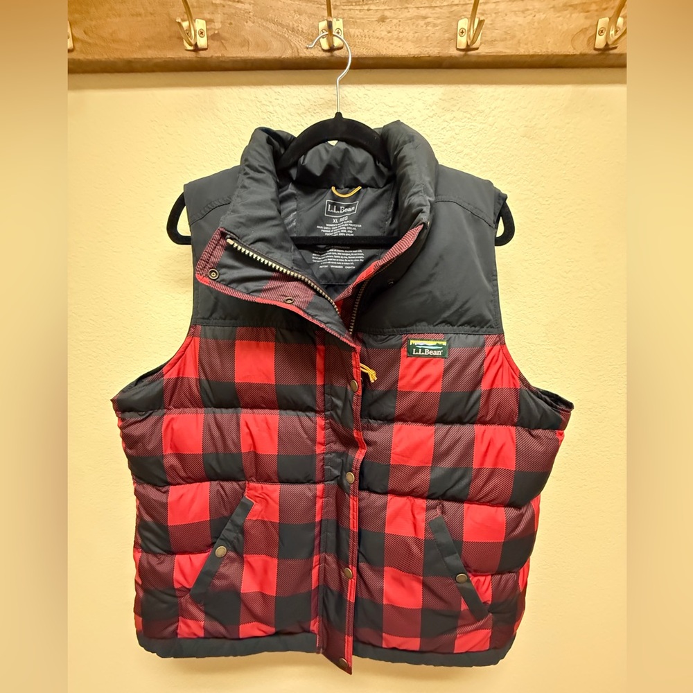 L.L. Bean Red and Black Buffalo Plaid Quilted Vest